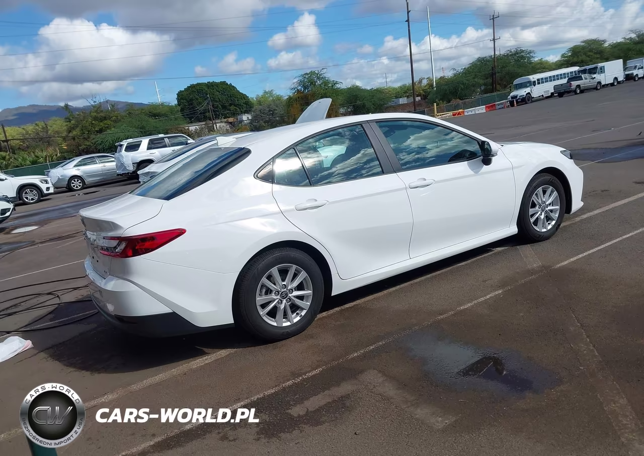 2025 Toyota Camry Le VIN:4T1DAACK9SU589719 - 4