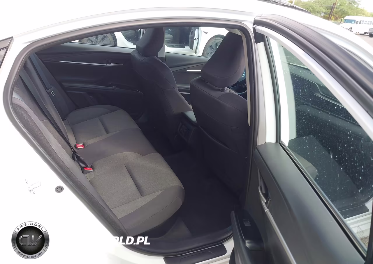 2025 Toyota Camry Le VIN:4T1DAACK9SU589719 - 8