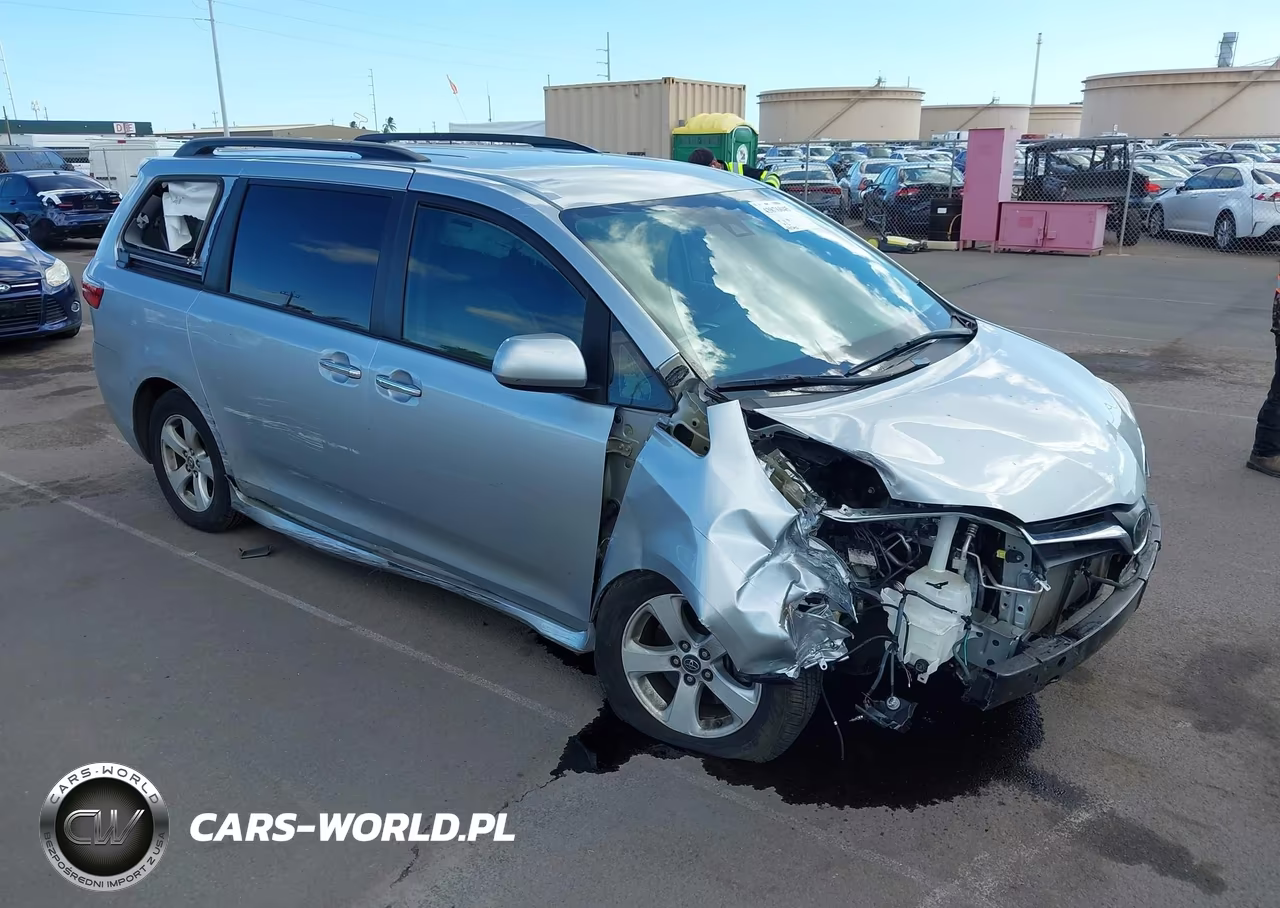2020 Toyota Sienna Le