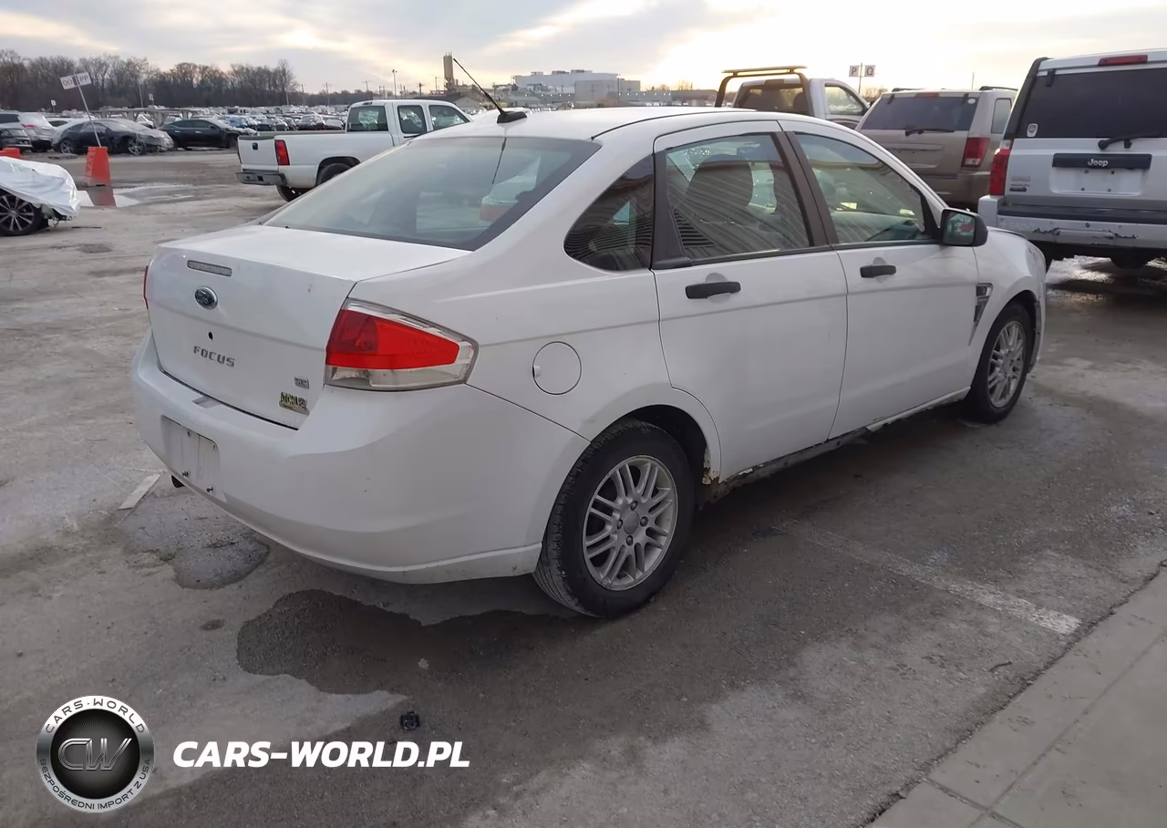 2008 Ford Focus Se-Ses VIN:1FAHP35N28W175174 - 4