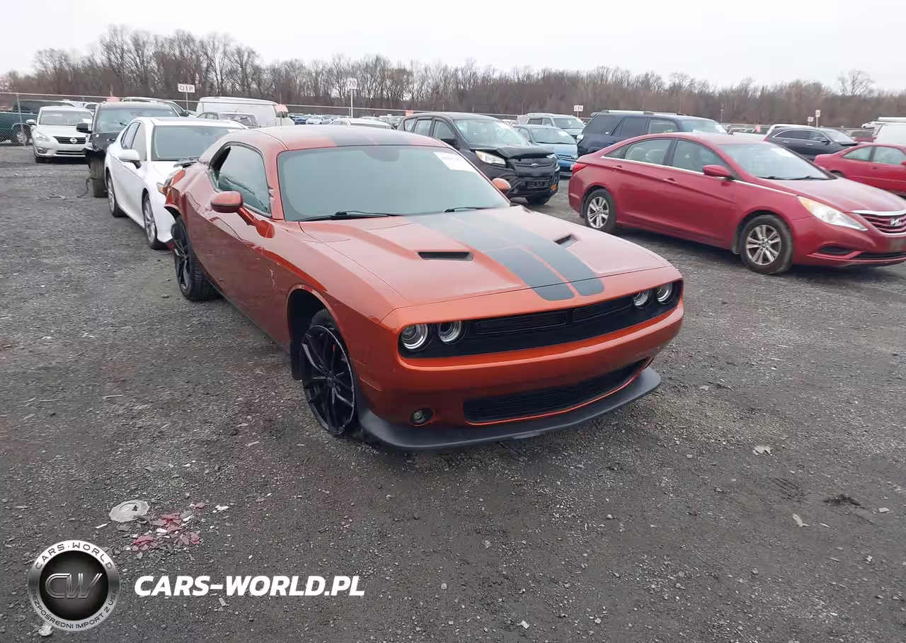 2020 Dodge Challenger Sxt