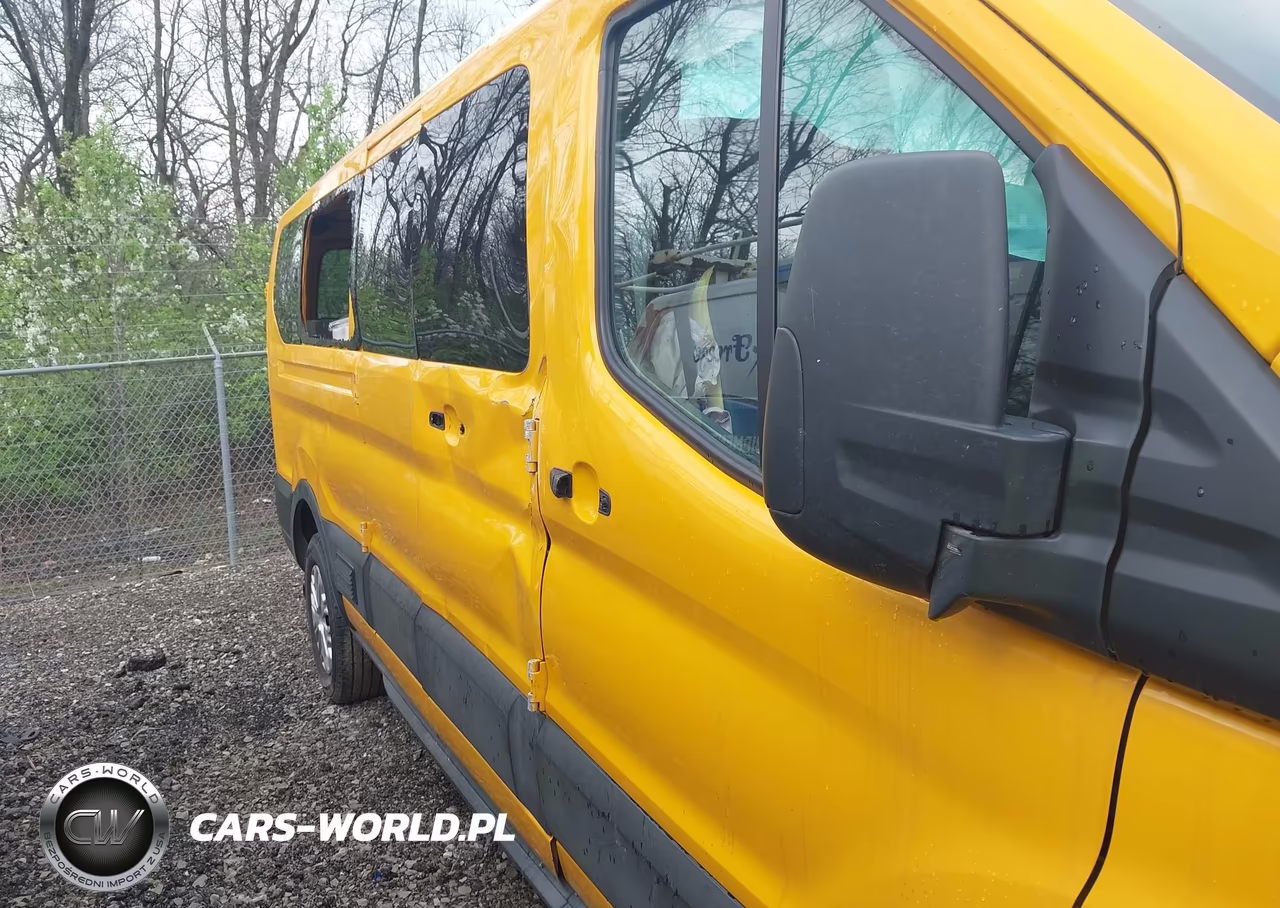 2021 Ford Transit-250 VIN:1FTBR1Y82MKA04401 - 17