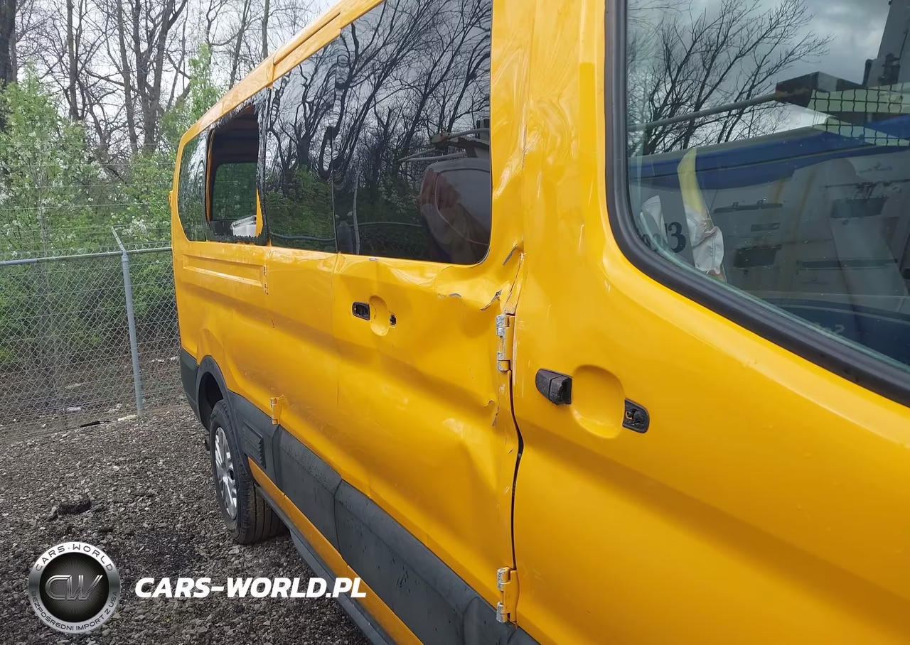 2021 Ford Transit-250 VIN:1FTBR1Y82MKA04401 - 18