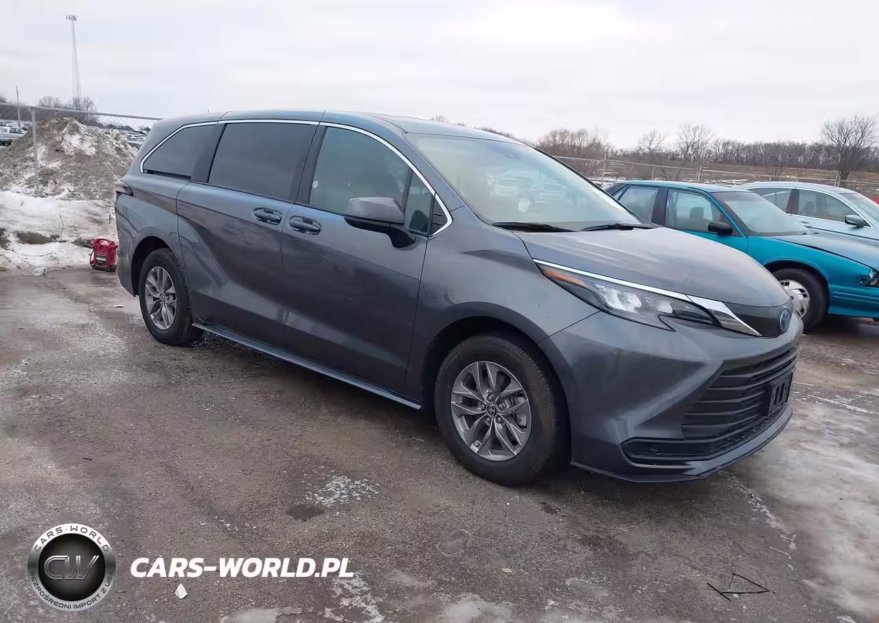 2025 Toyota Sienna Le