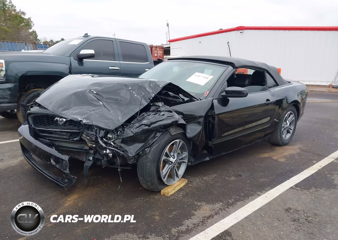 2014 Ford Mustang V6 Premium VIN:1ZVBP8EM6E5205506 - 2
