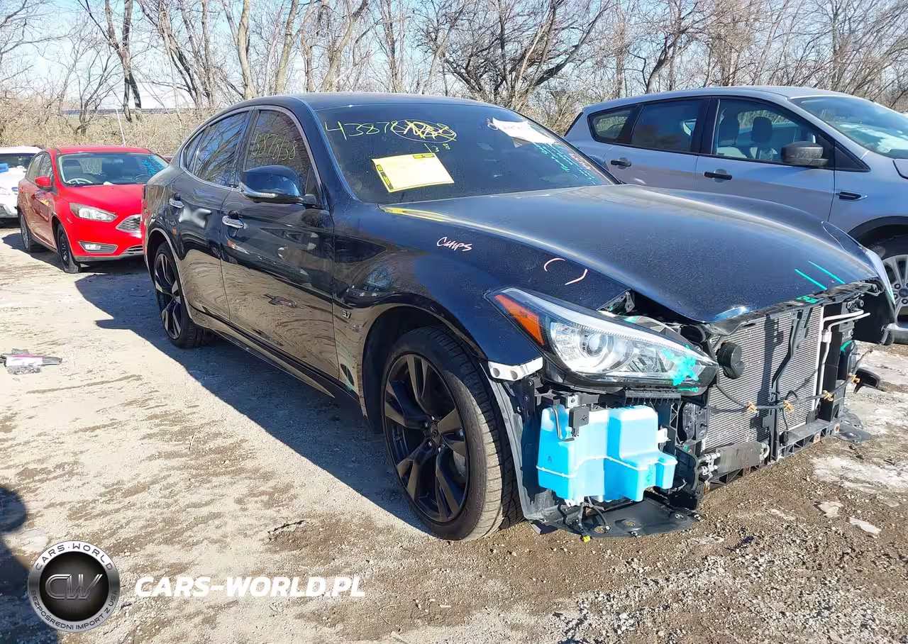 2018 Infiniti Q70 3.7X Luxe