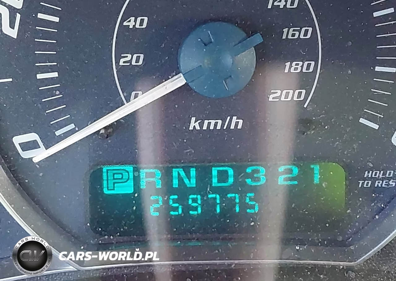 2002 Cadillac Escalade Standard VIN:1GYEK63N22R132146 - 15