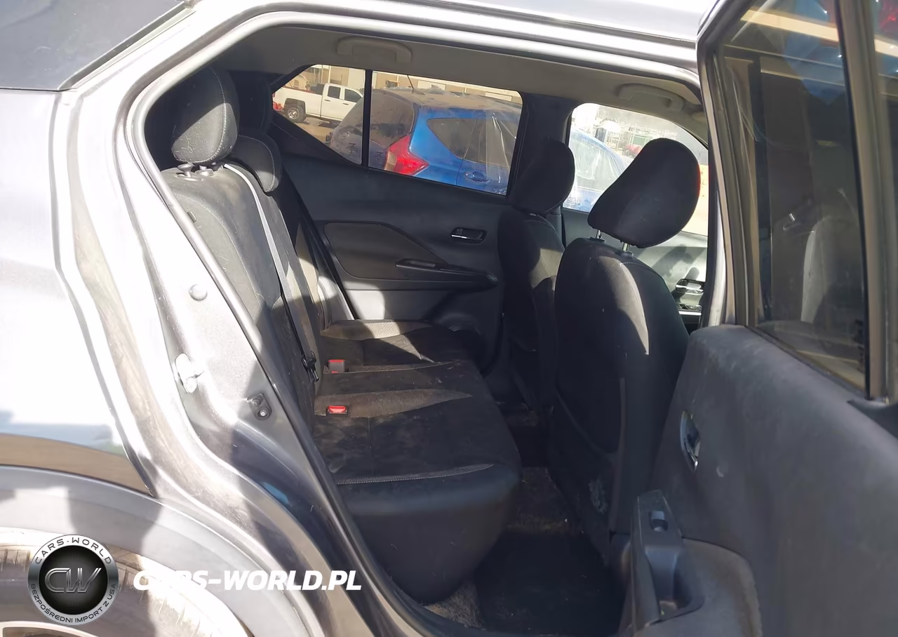 2019 Nissan Kicks Sv VIN:3N1CP5CU7KL565357 - 8