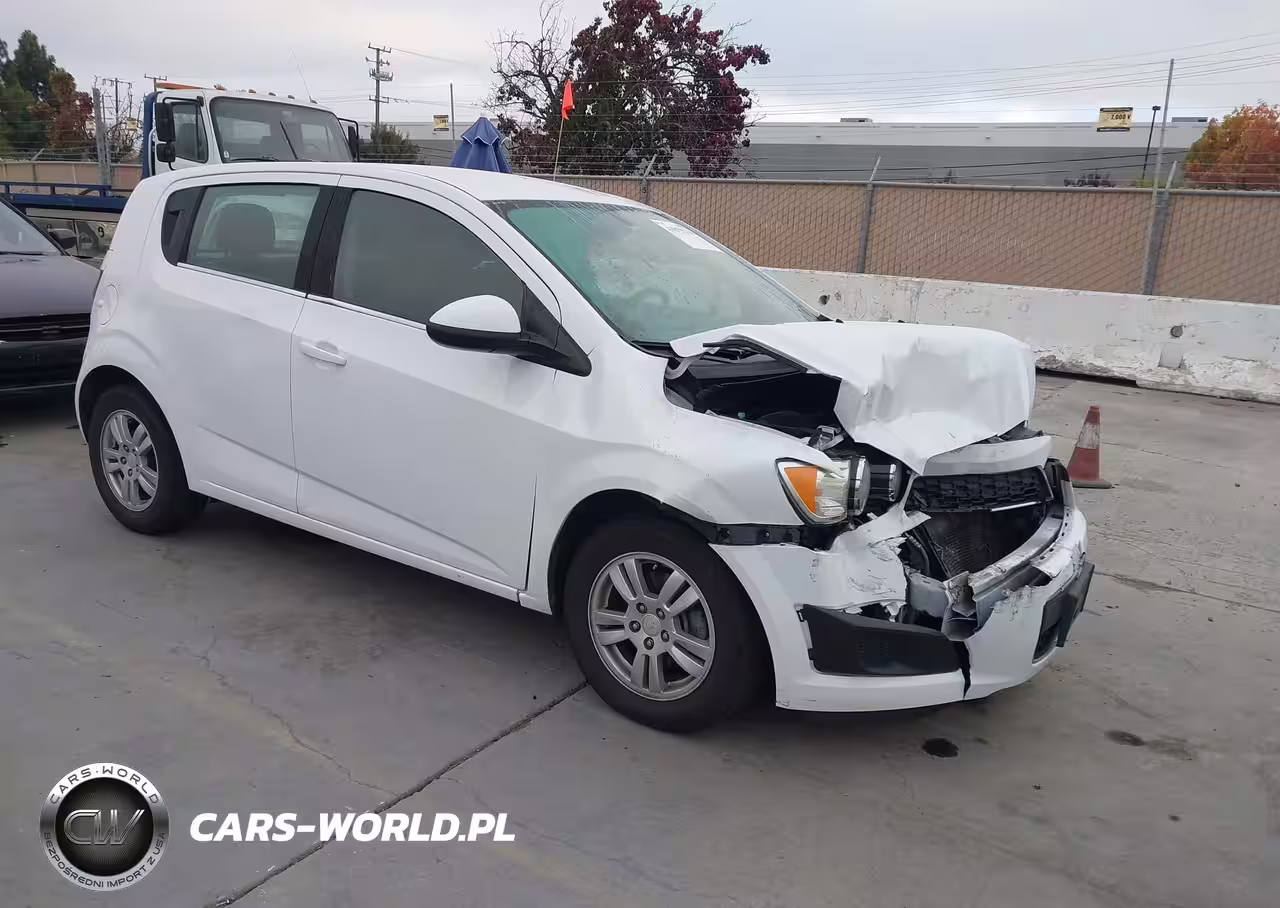 2015 Chevrolet Sonic Lt Auto