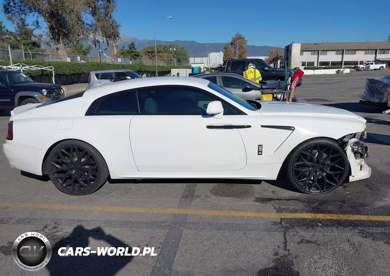 2016 Rolls-Royce Wraith VIN:SCA665C58GUX86038 - 12