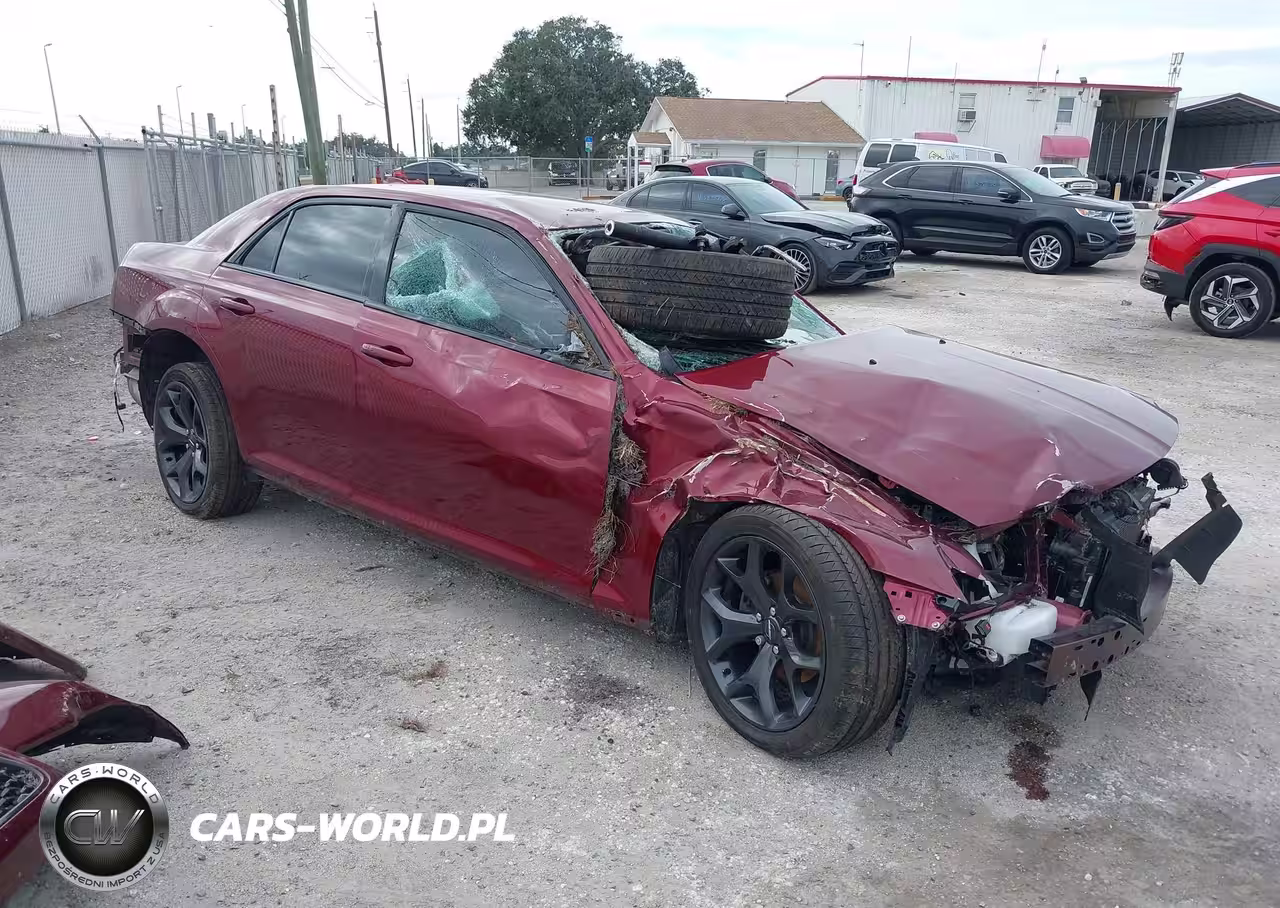 2020 Chrysler 300 Touring