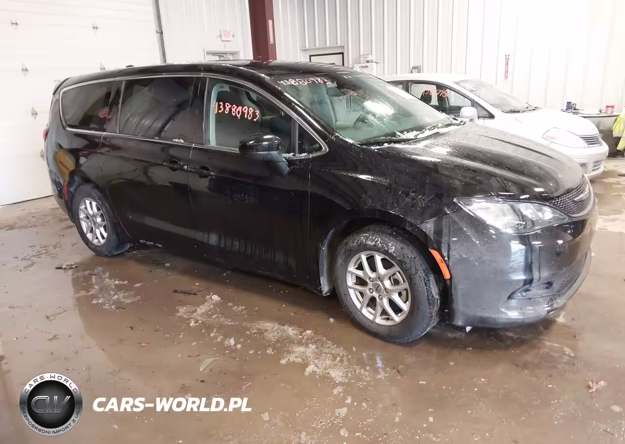 2024 Chrysler Voyager Lx