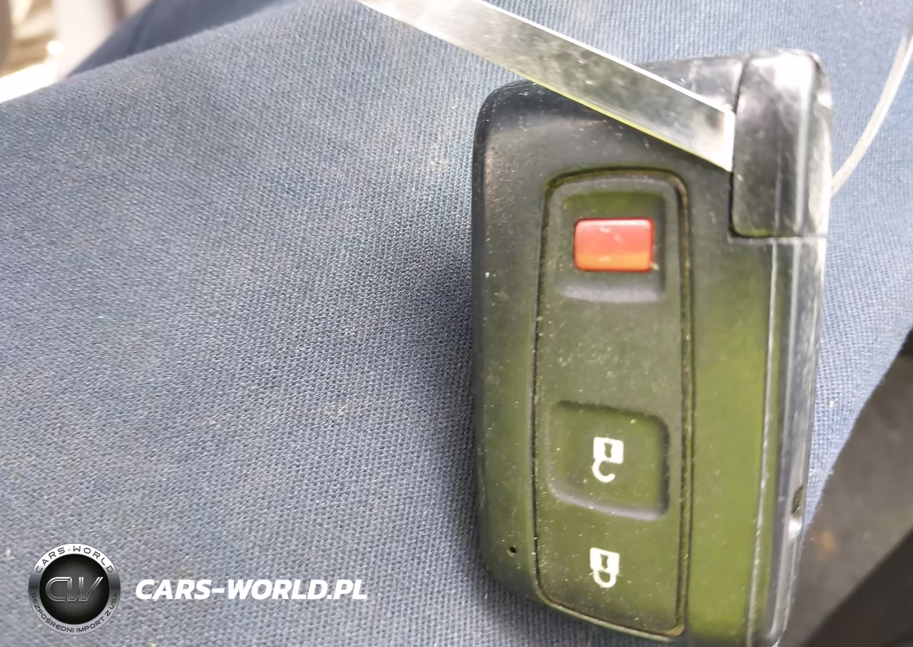 2004 Toyota Prius VIN:JTDKB20U340007645 - 11