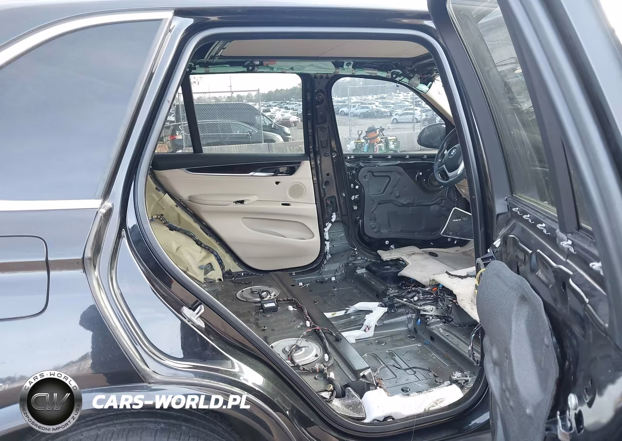 2014 BMW X5 xDrive35I VIN:5UXKR0C58E0C25653 - 8