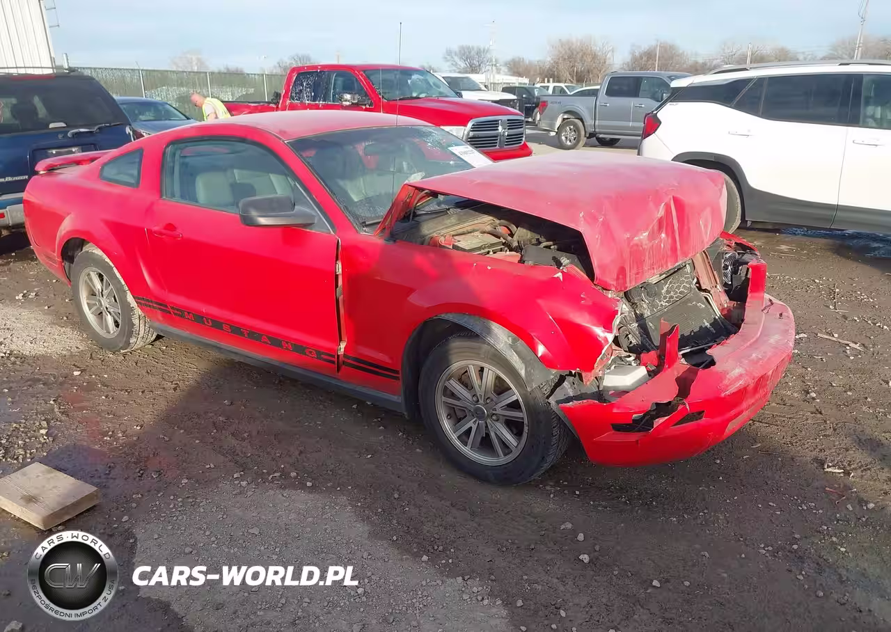 2005 Ford Mustang V6 Deluxe-V6 Premium