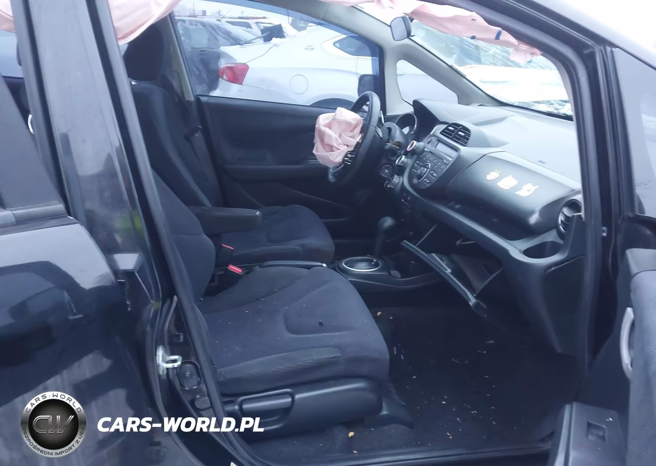 2012 Honda Fit Sport VIN:JHMGE8H58CC019296 - 5