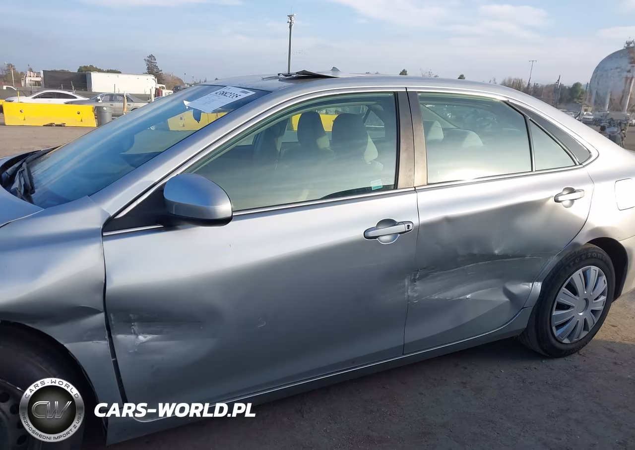 2017 Toyota Camry Le VIN:4T1BF1FK5HU641876 - 14