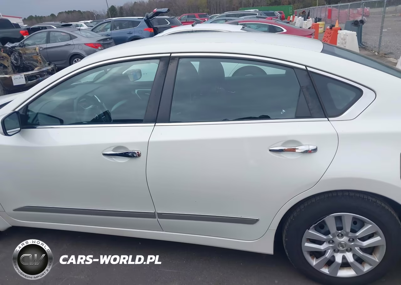 2016 Nissan Altima 2.5 S VIN:1N4AL3AP5GN363289 - 13