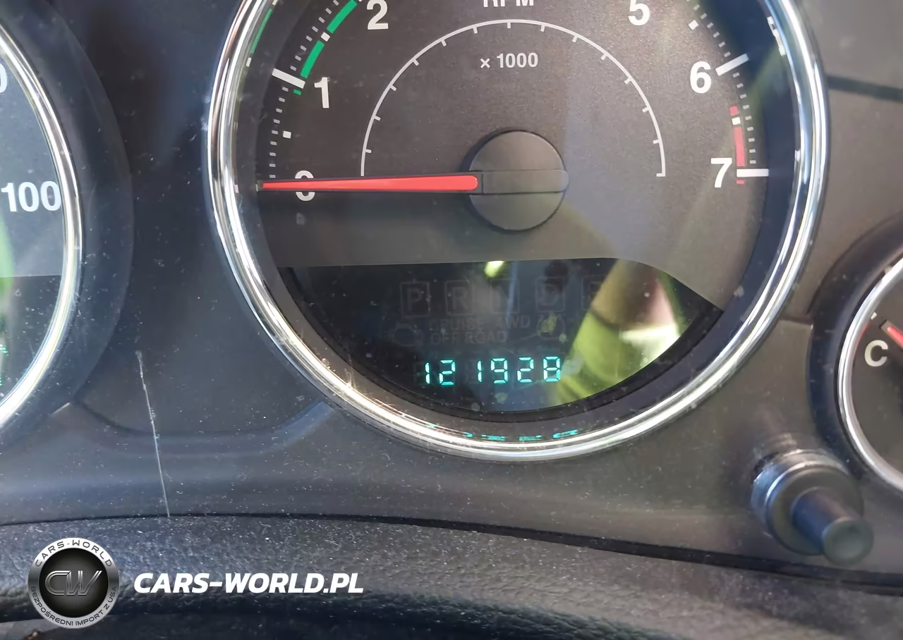 2014 Jeep Wrangler Unlimited Sport VIN:1C4BJWDG3EL251424 - 7