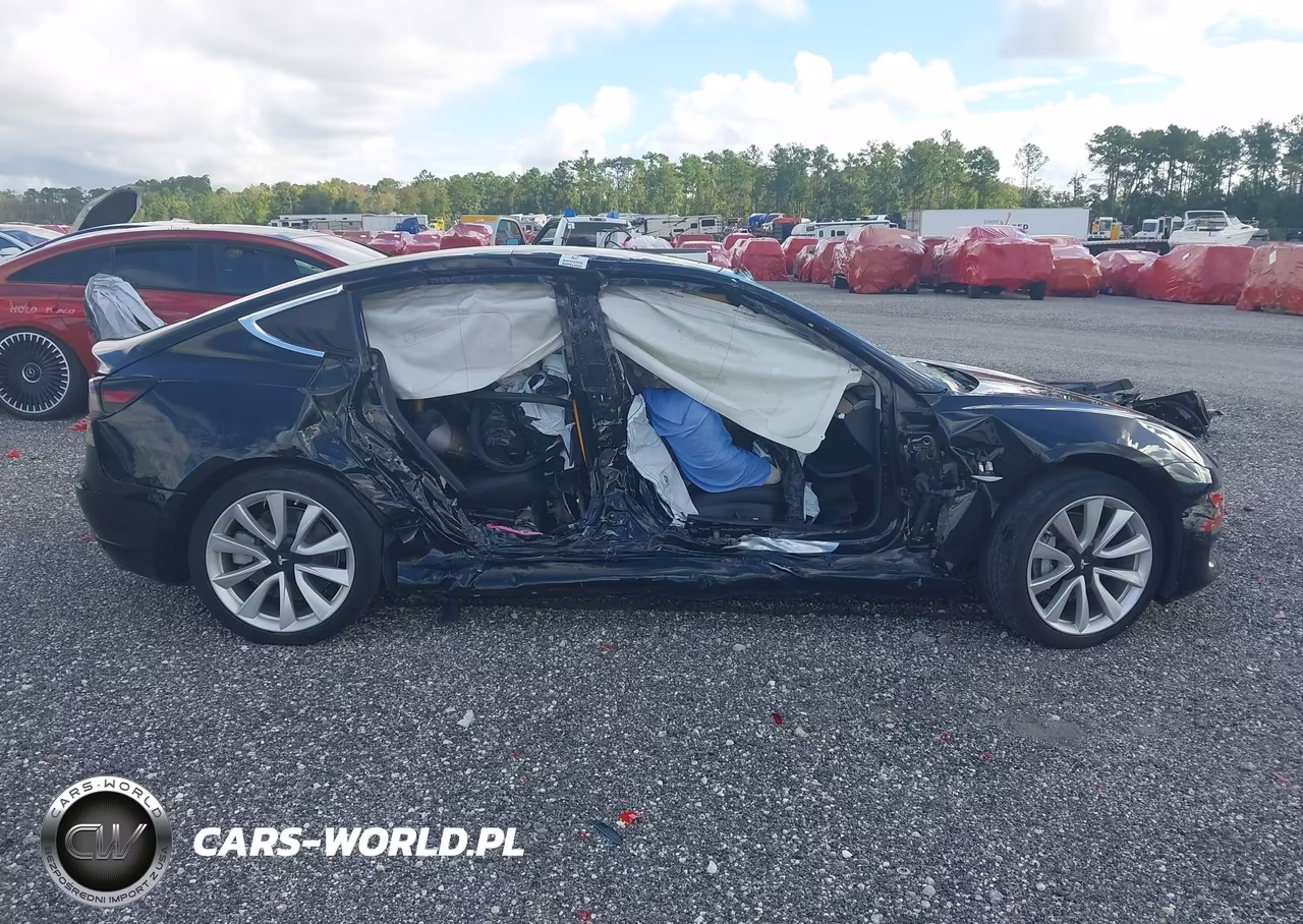 2018 Tesla Model 3 Long Range-Mid Range VIN:5YJ3E1EA5JF039319 - 12