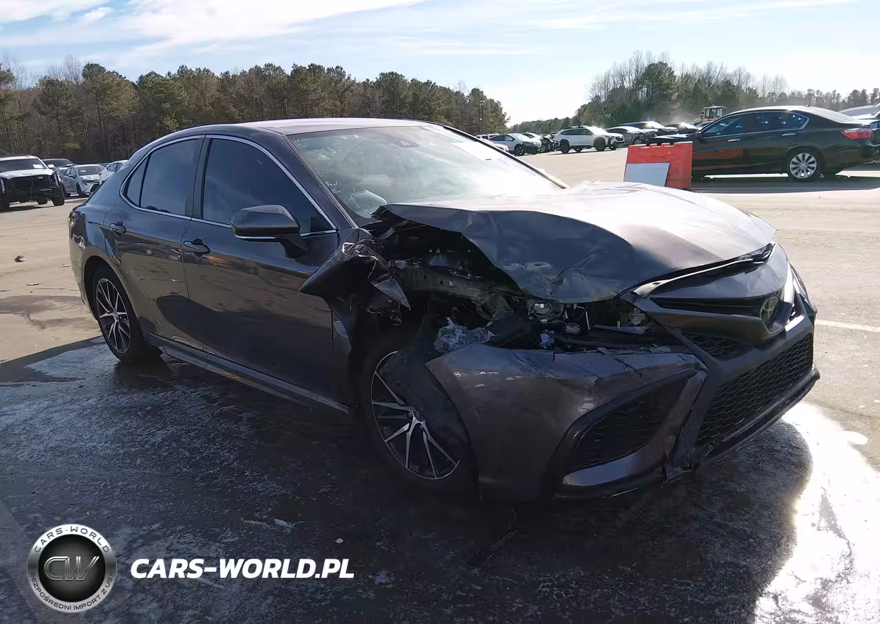 2022 Toyota Camry Se