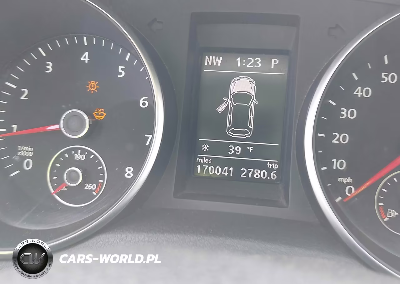 2011 Volkswagen Golf 2.5L 4-Door VIN:WVWDA7AJ6BW121629 - 7
