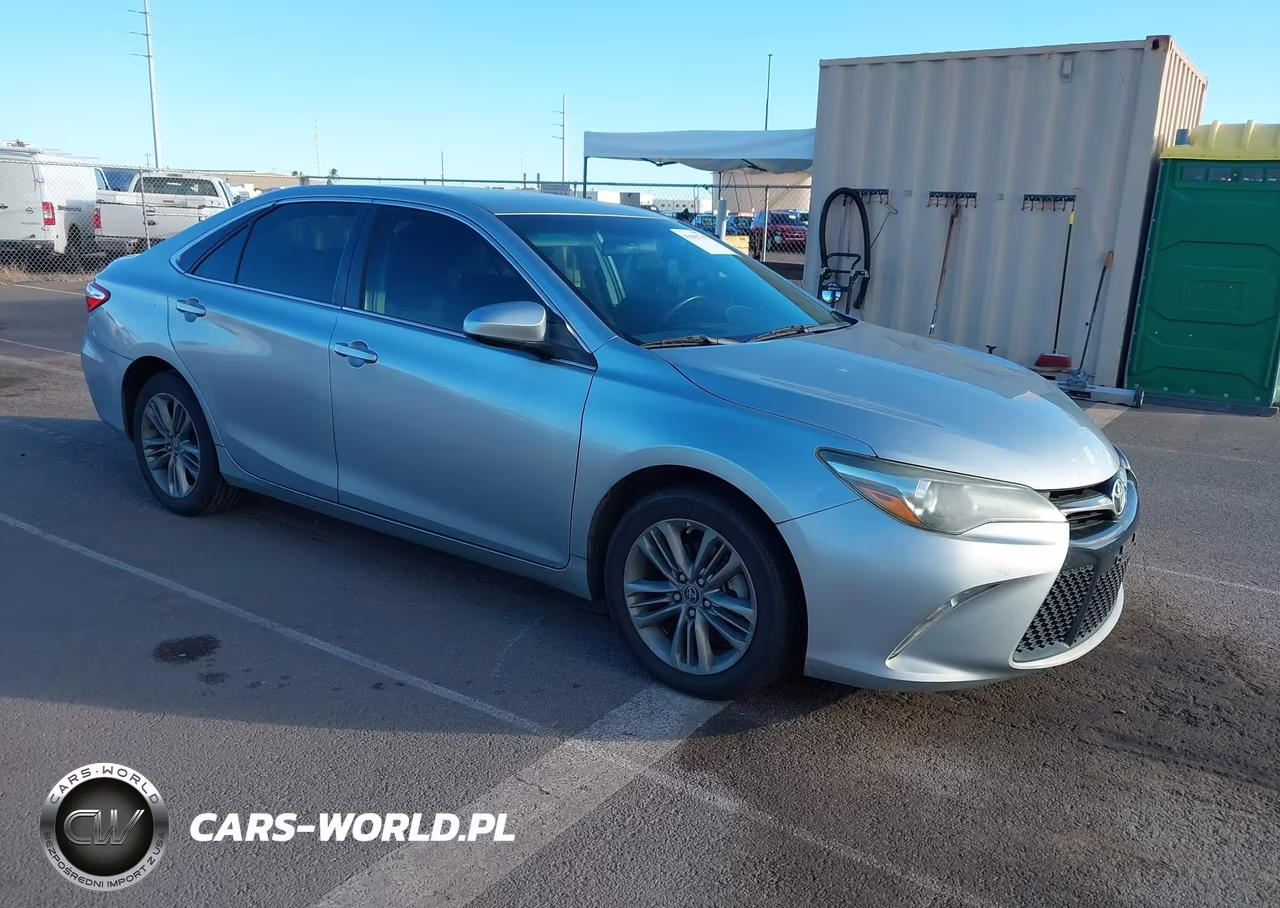 2015 Toyota Camry Se – zdjęcie 1 z 16