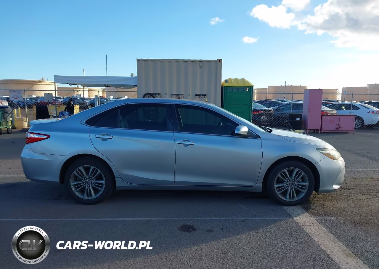 2015 Toyota Camry Se VIN:4T1BF1FK0FU918057 - 13