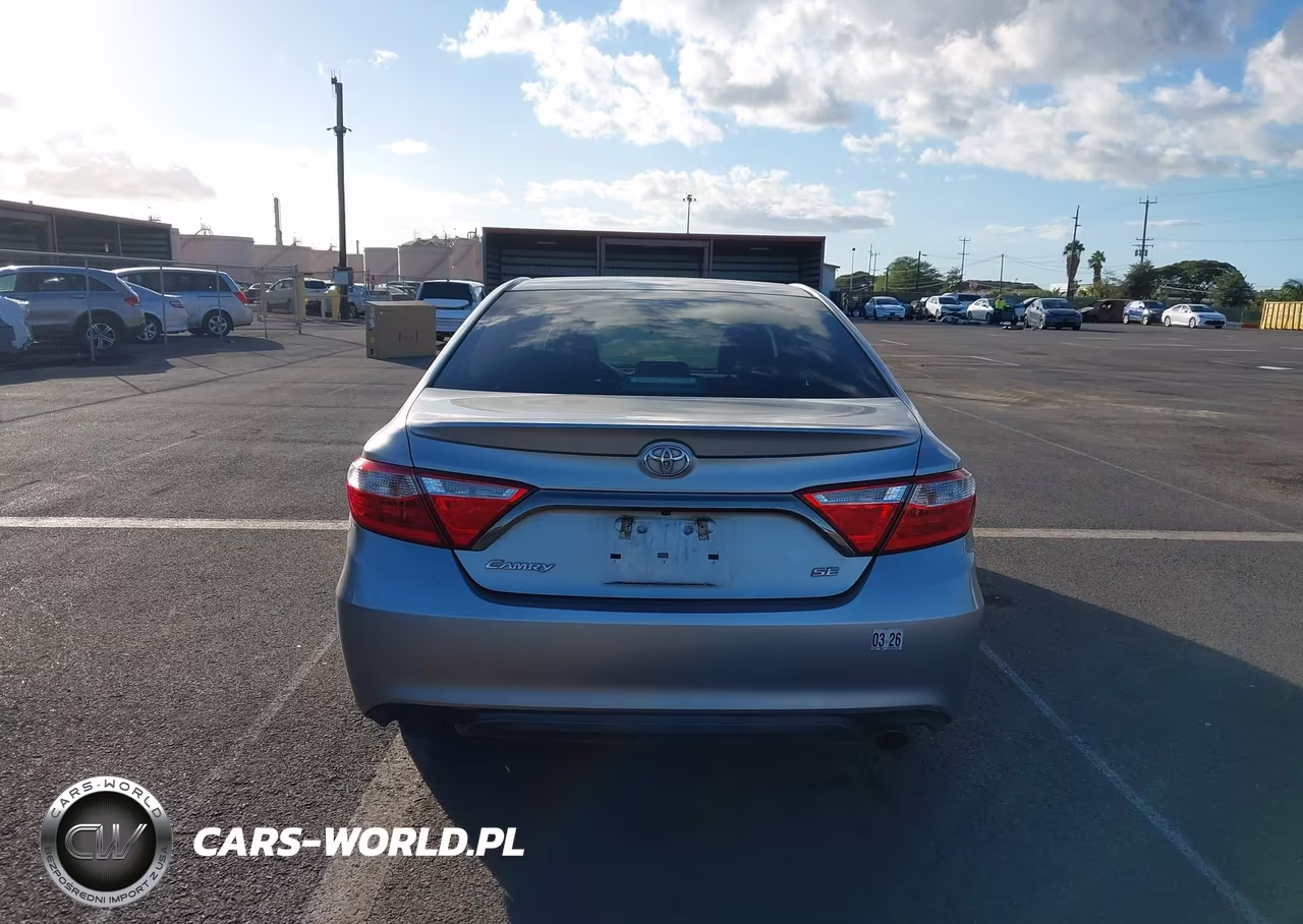 2015 Toyota Camry Se VIN:4T1BF1FK0FU918057 - 16