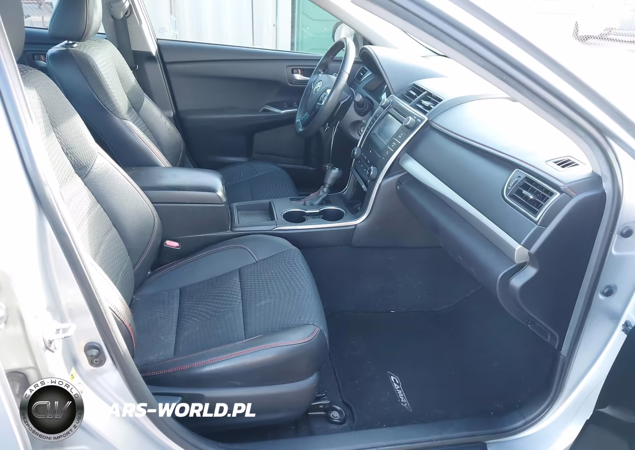 2015 Toyota Camry Se VIN:4T1BF1FK0FU918057 - 5