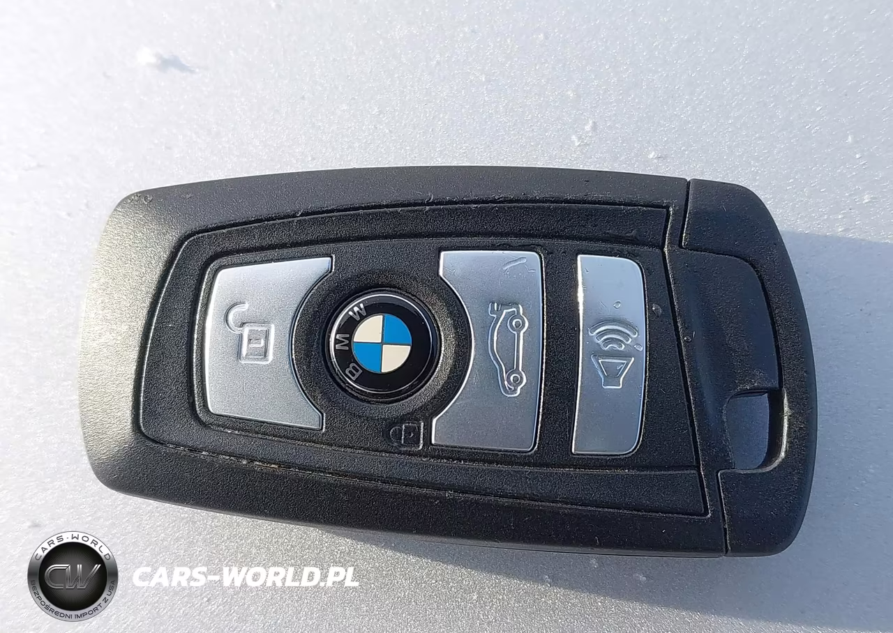 2012 BMW 528I xDrive VIN:WBAXH5C51CDW02475 - 11
