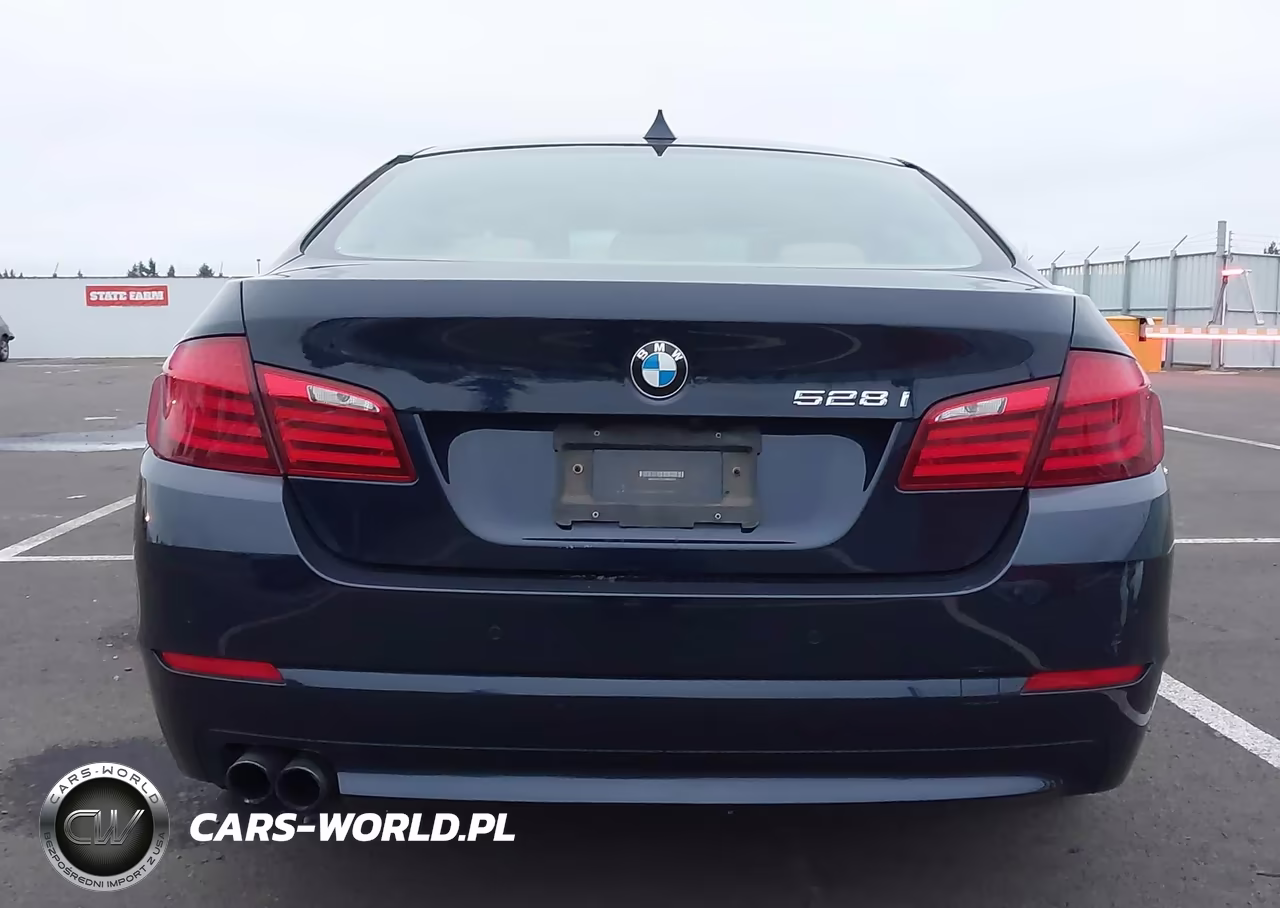 2012 BMW 528I xDrive VIN:WBAXH5C51CDW02475 - 17