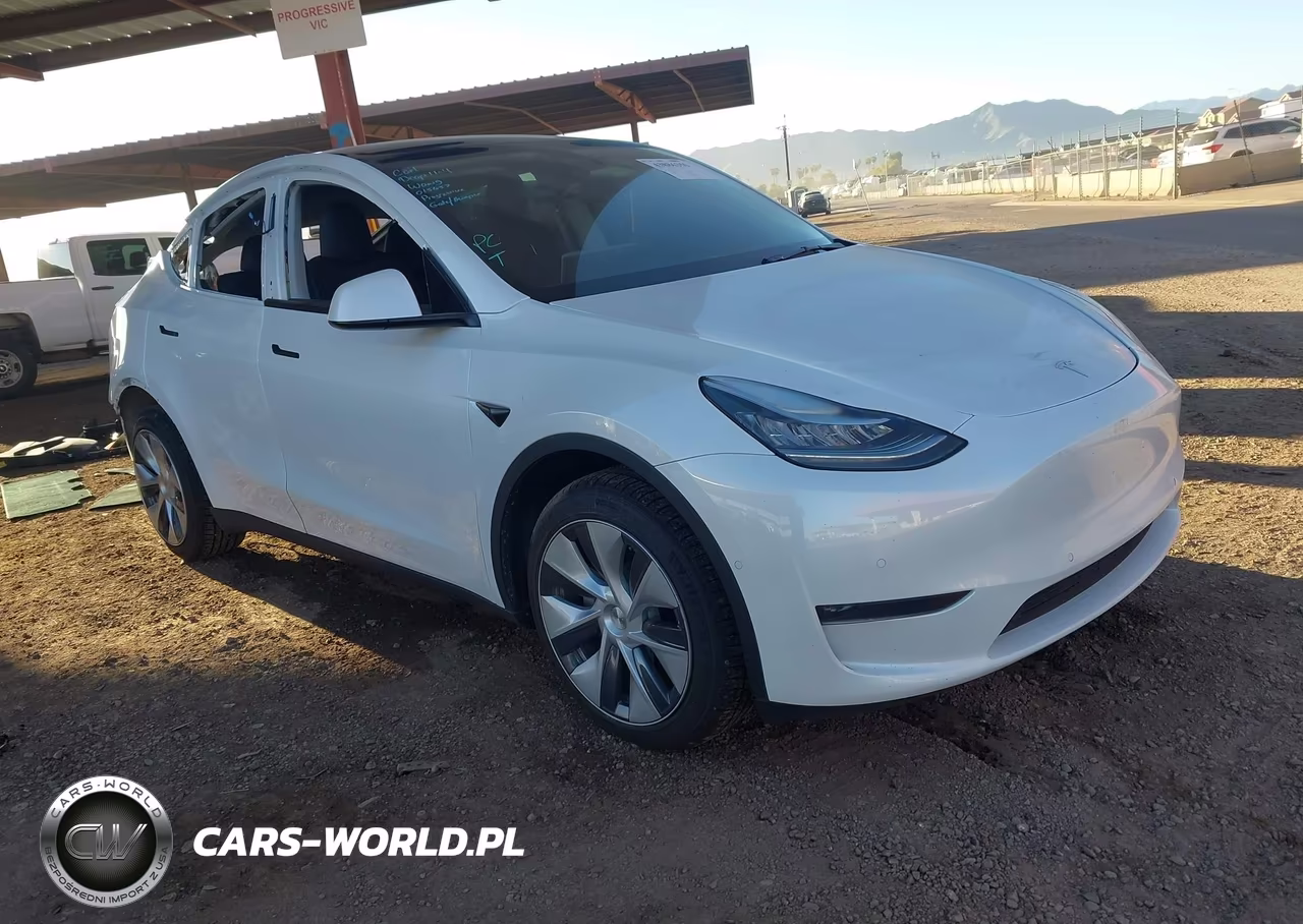2022 Tesla Model Y Long Range Dual Motor All-Wheel Drive