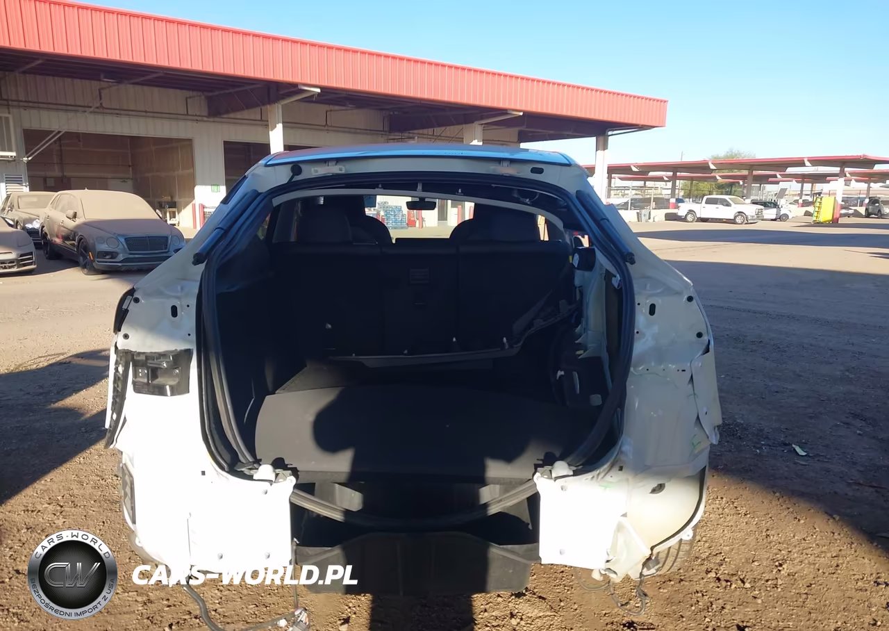 2022 Tesla Model Y Long Range Dual Motor All-Wheel Drive VIN:7SAYGDEE1NA015657 - 17