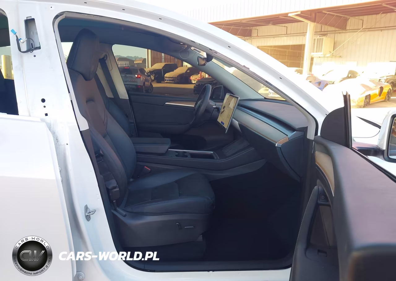 2022 Tesla Model Y Long Range Dual Motor All-Wheel Drive VIN:7SAYGDEE1NA015657 - 5