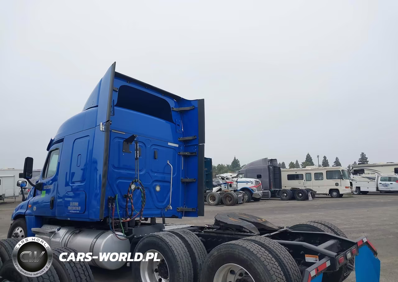 2020 Freightliner Cascadia 125 VIN:3AKJGLDR0LSLP1153 - 15