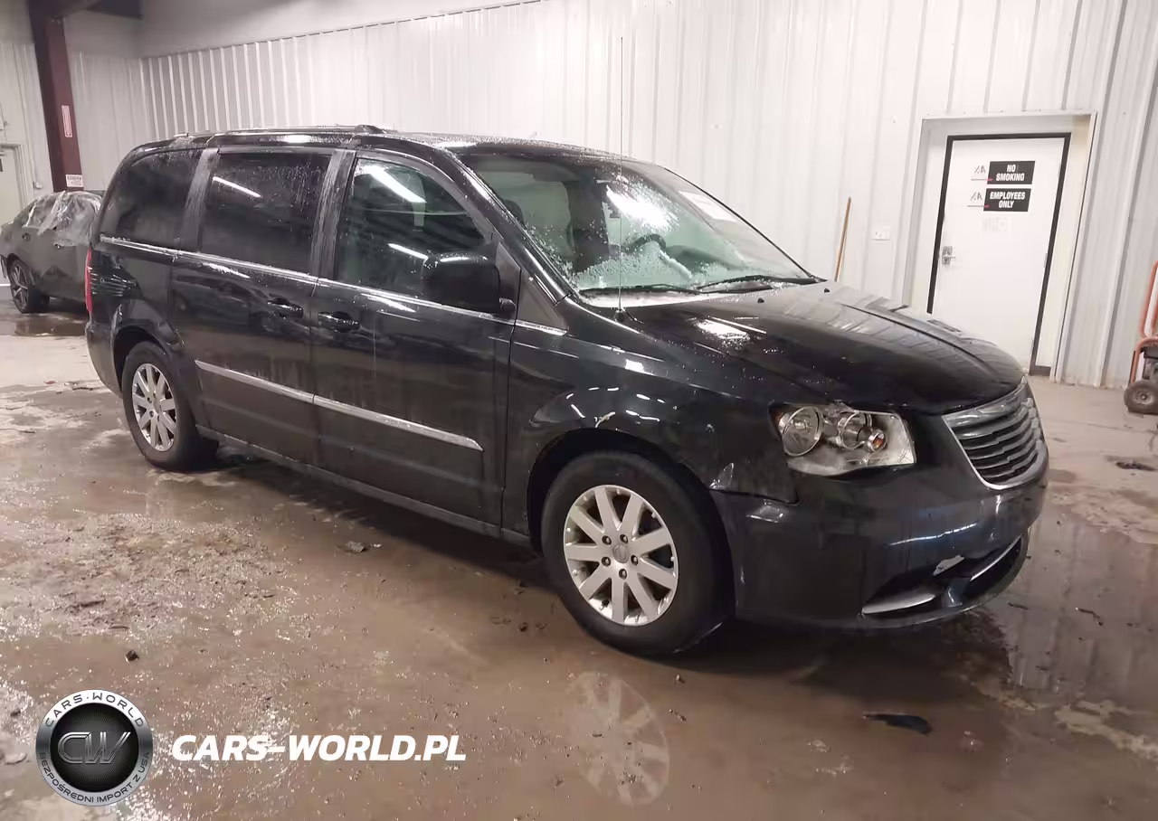 2016 Chrysler Town & Country Touring