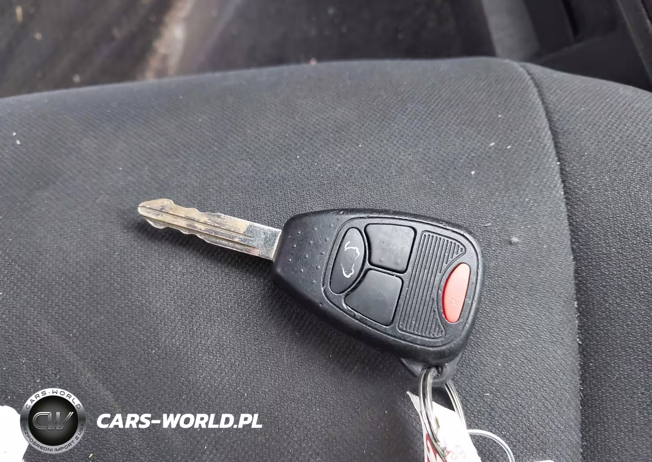 2011 Jeep Liberty Sport VIN:1J4PN2GK1BW588200 - 11