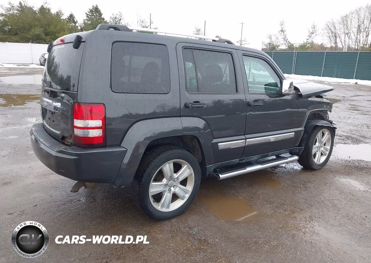 2011 Jeep Liberty Sport VIN:1J4PN2GK1BW588200 - 4