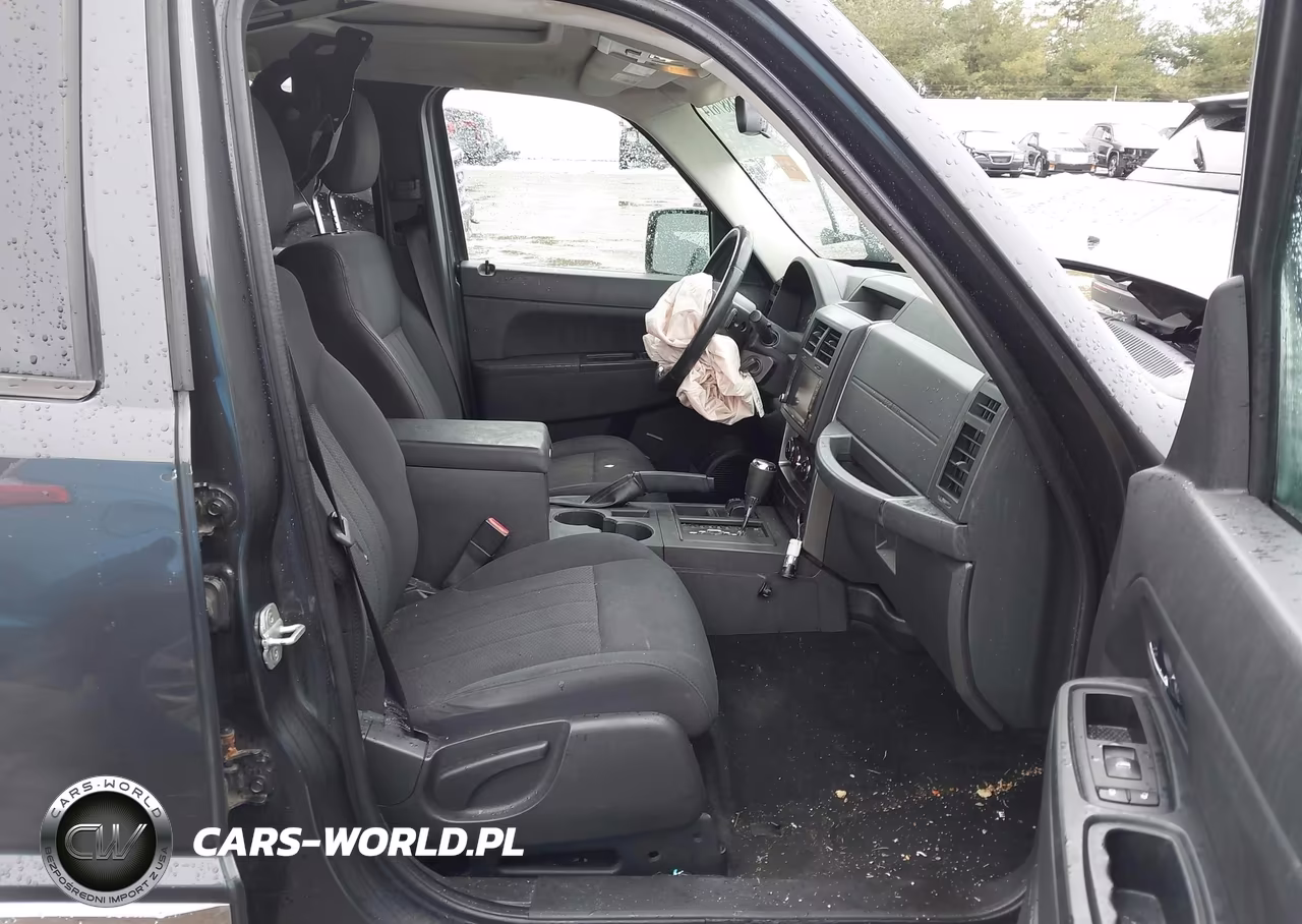 2011 Jeep Liberty Sport VIN:1J4PN2GK1BW588200 - 5