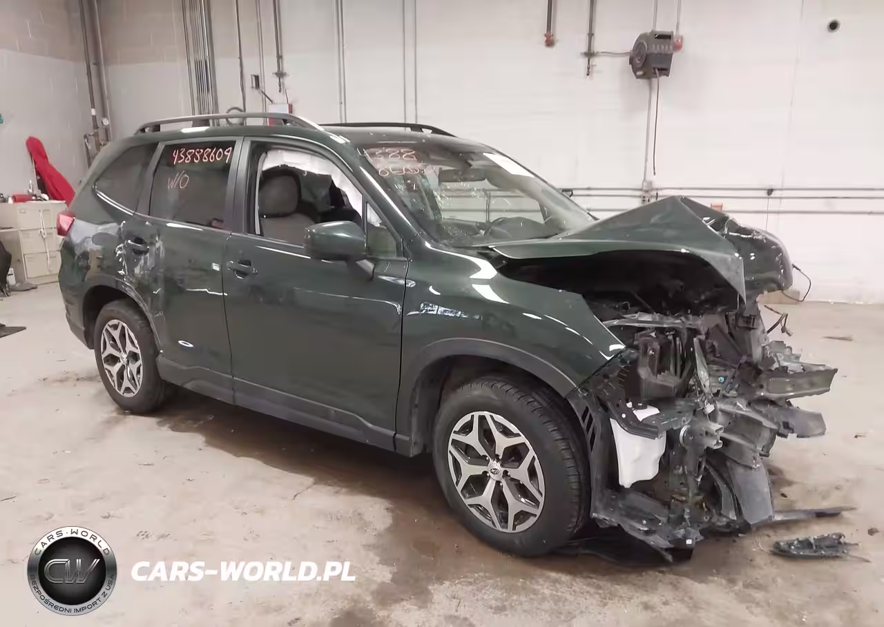 2023 Subaru Forester Premium