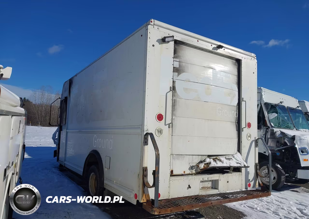 2016 Ford E-450 Stripped VIN:1FC3E4KL5GDC16975 - 4