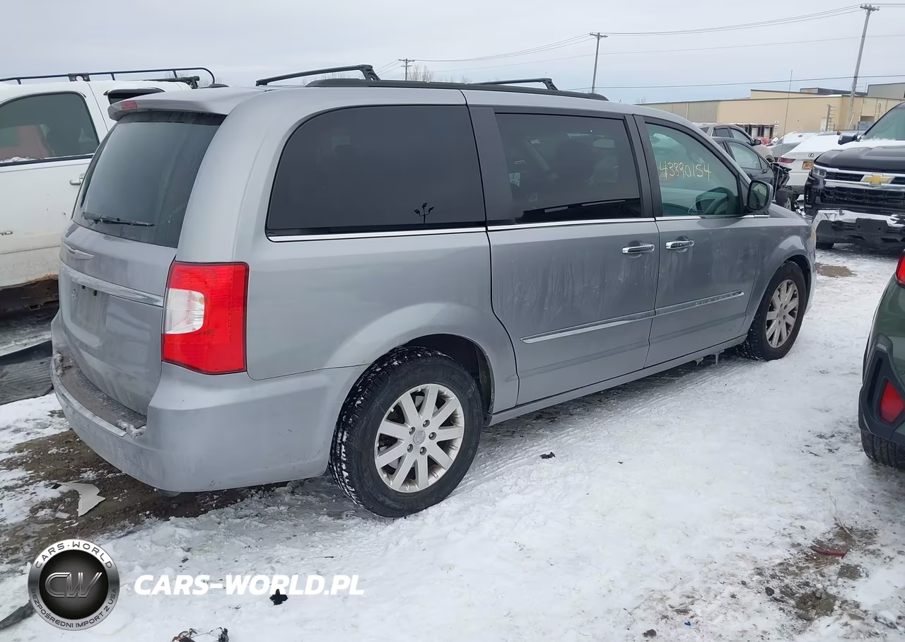 2016 Chrysler Town & Country Touring VIN:2C4RC1BG7GR306434 - 4