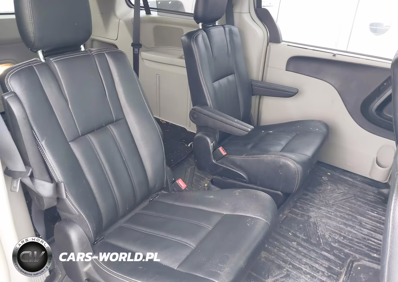 2016 Chrysler Town & Country Touring VIN:2C4RC1BG7GR306434 - 8