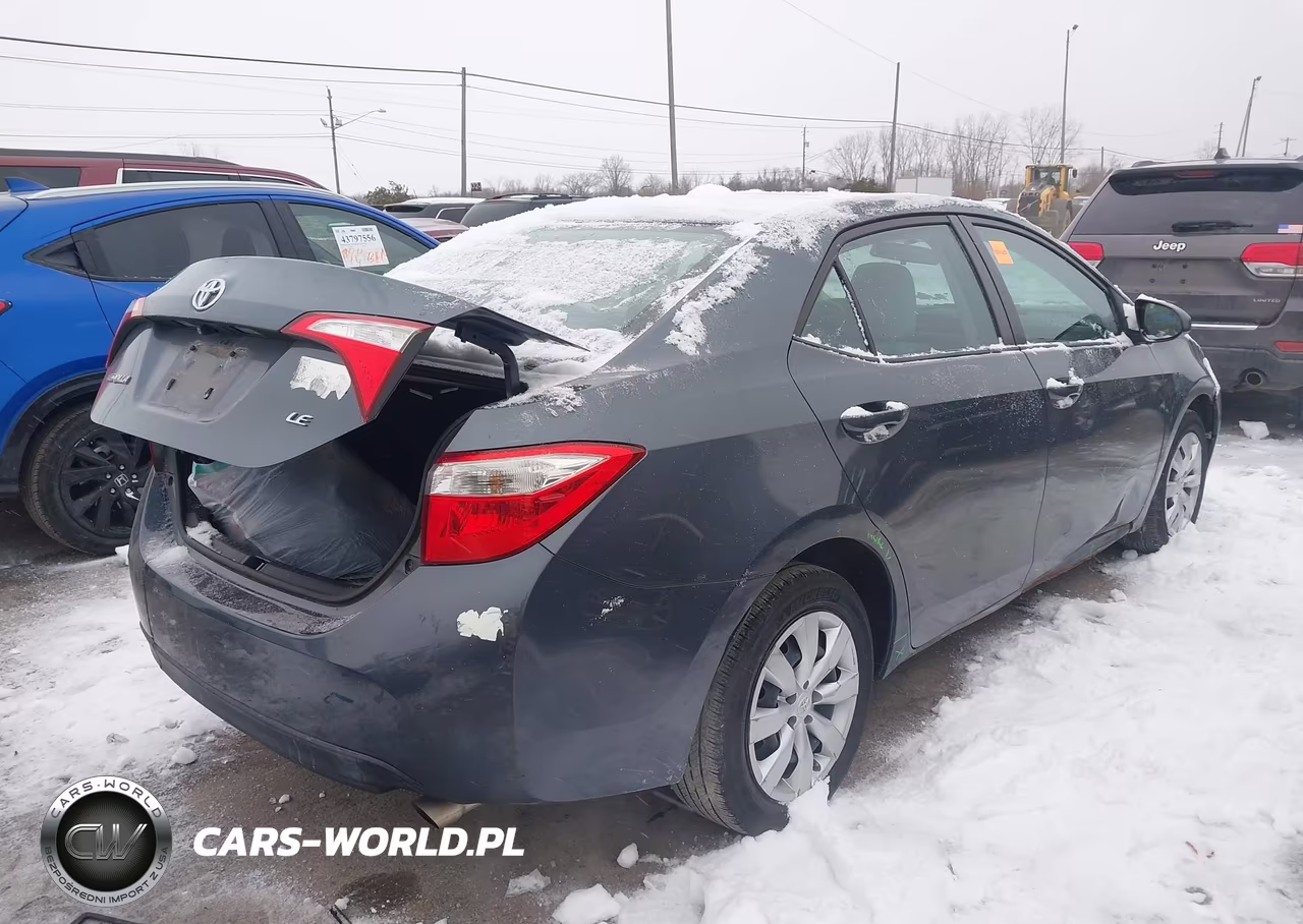 2014 Toyota Corolla Le VIN:5YFBURHE4EP131575 - 4