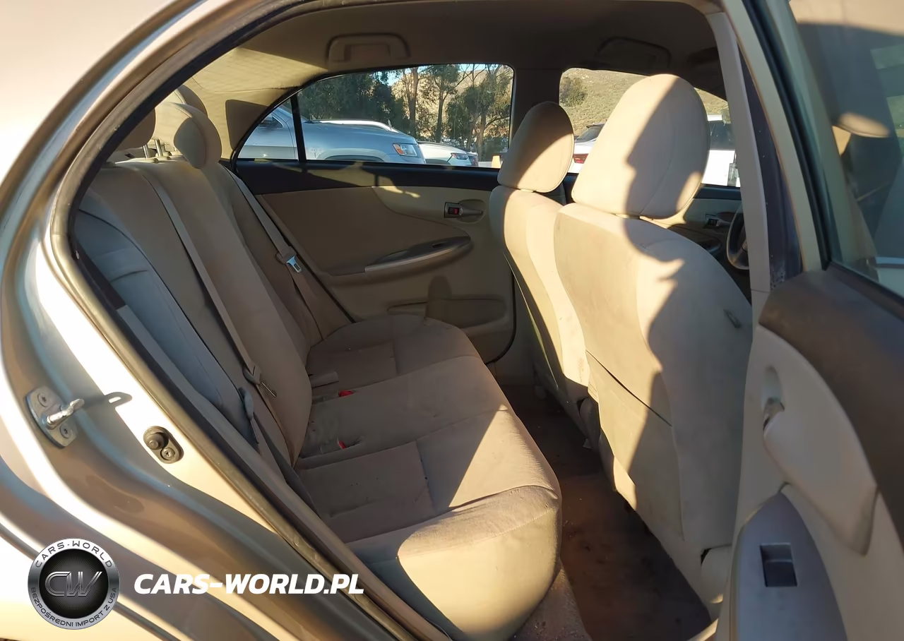 2013 Toyota Corolla Le VIN:JTDBU4EE3DJ118410 - 8