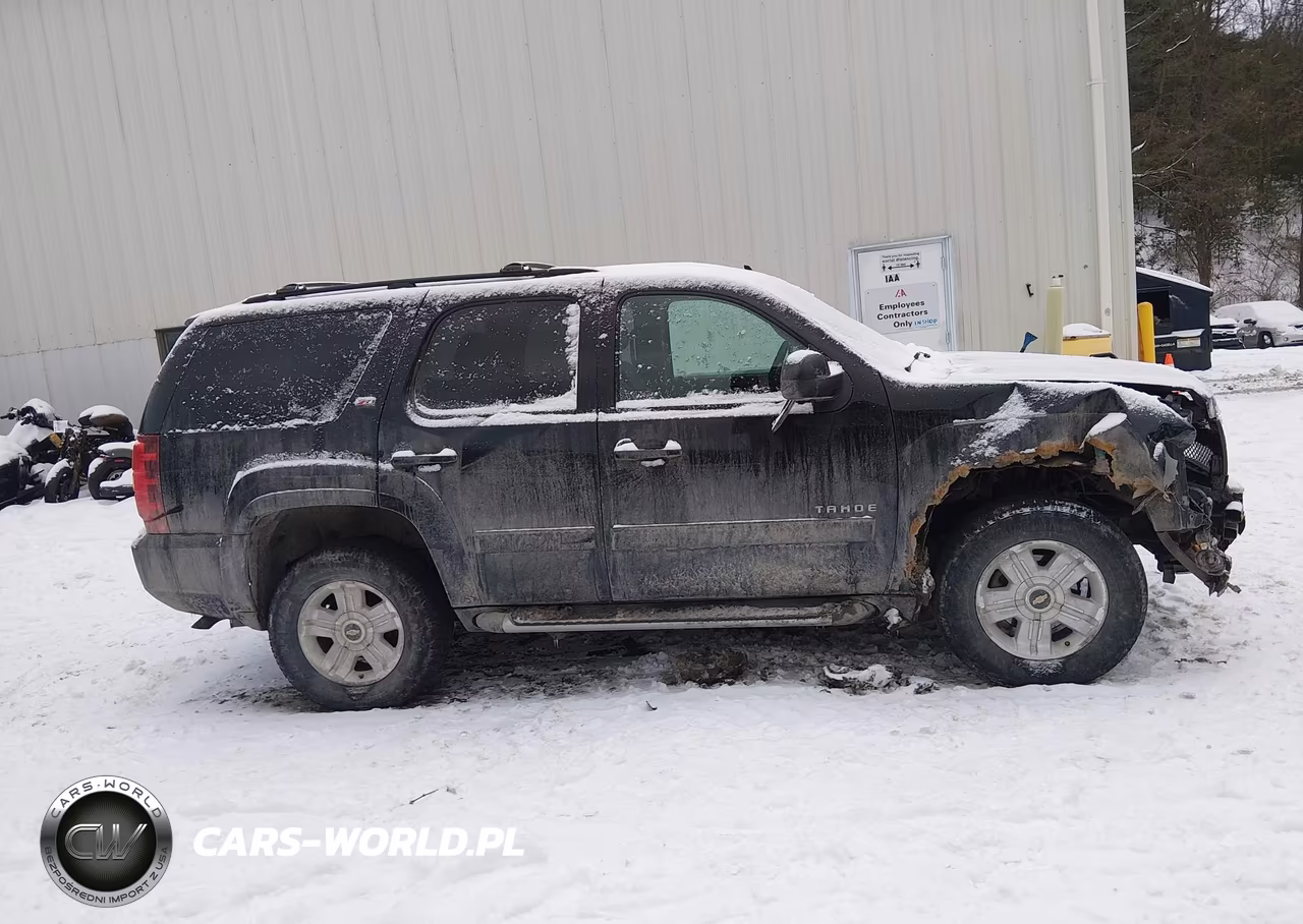 2011 Chevrolet Tahoe Lt VIN:1GNSKBE01BR395013 - 13