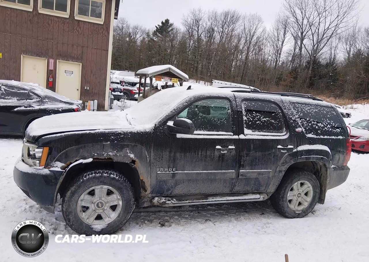 2011 Chevrolet Tahoe Lt VIN:1GNSKBE01BR395013 - 14