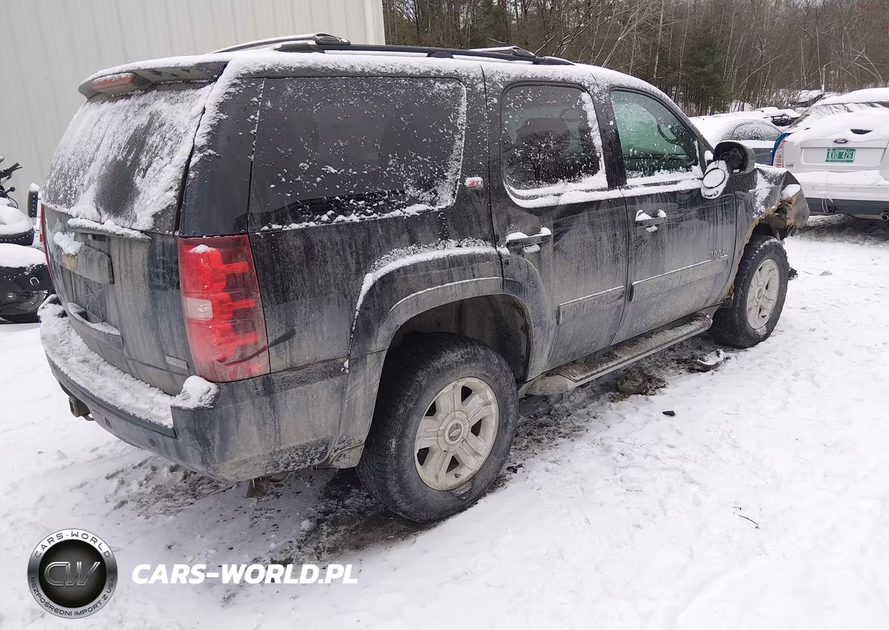 2011 Chevrolet Tahoe Lt VIN:1GNSKBE01BR395013 - 4