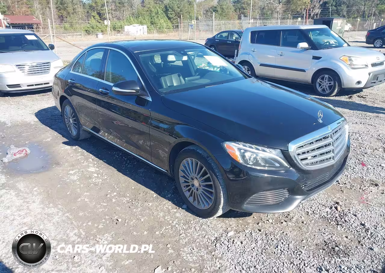 2015 Mercedes-Benz C 300 Luxury 4Matic